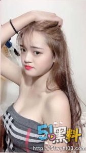 台湾学生妹被调教视频流出！晃着屁股求主人宠幸！真是个小骚货～