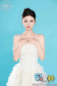 海角大神调教私奴最新作 清纯少女竟成主人炮架