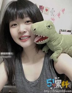 微胖萝莉调教视频流出 不愧是萝莉 这身材太嫩了吧