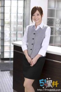 精选日本av系列！淫荡人妻石原莉奈竟被小叔强上～