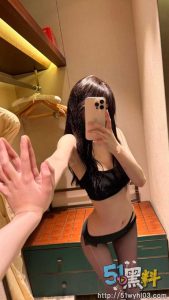 父女乱伦：美少女酒店与爸爸乱伦 被调教得娇喘连连！