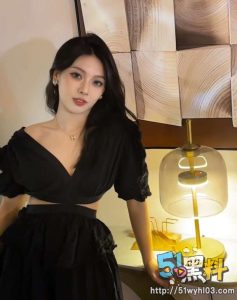 学生妹张钰涵不雅视频流出 私底下极其渴望被调教！