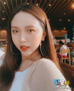 网红美甲师奈奈不雅视频 大尺度福利让人欲罢不能！