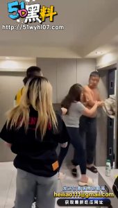 打架冲突往往都是一句话的事！十几个人混战看着就爽