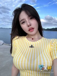 美女大尺度私拍视频流出 激情调教全程娇喘连连