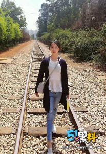 人妻冰冰汽车女销售独特销售风格！买车附送贴心“体验服务”