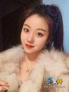 武汉张小岚不雅视频流出 身为教师私生活却淫乱不堪！