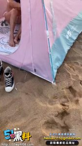 为偷情不惜奔赴沙漠！人妻帐篷内纵欲实录