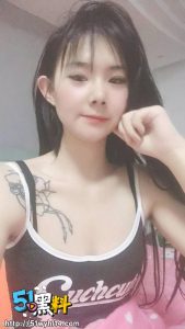 青岛如家酒店高颜前台！被调教成听话女仆公交车