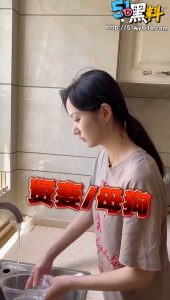 外人面前是母老虎！私下却是我专属女仆