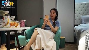 4部探花熟女老鸨~实力约炮熟女阿姨！娇喘不止