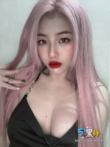 福利上线！OnlyFans强尼御姐擦边挑逗撩力爆棚
