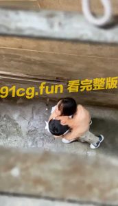 猴急情侣党小巷直接开野战