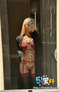 花费百万整容顶级交际花 能够同时满足多位金主爸爸