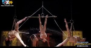 日本人的脑洞大开色情电影画面 喷尿之刑让人不能直视