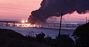 克里米亚，刻赤大桥发生爆炸