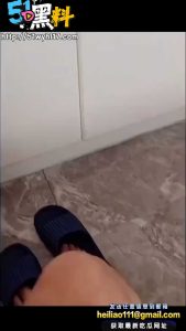 母子乱伦 离异母亲本想背着儿子赴约张叔 谁知被发现满足儿子变态要求