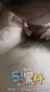 姐弟乱伦~姐姐夜深展现骚浪本性 强求亲弟玩弄全身