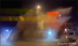 🚗 哈尔滨 路面大坑 卡底盘玩碰碰车 🚗