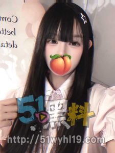 成都软妹子coser花样伺候金主！激情后入被金主爆射双腿颤抖