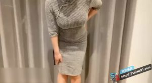 熟女人妻极品身材 衣服也挡不住凹凸有致的身材 被揉虐无套后入爆菊内射