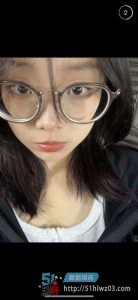 高颜值眼镜女大学生宿舍自慰和与男友的性爱视频泄密 反差婊的清纯诱惑