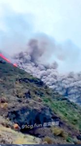 义大利大规模火山喷发 #火山