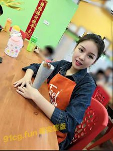 云盘泄密 湖北襄阳大三女神贾雯 乱伦亲哥视频流出