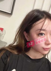 济南反差婊王雨萌  拍写真时勾引摄影师，全程露脸淫语喊爸爸。