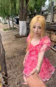 屌丝逆袭 — 拿下暗恋7年的女神，当时追的有多苦，现在操的有多狠。