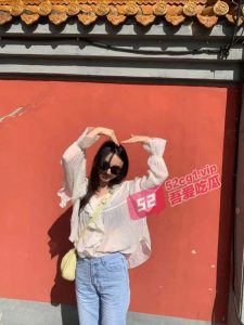 宁波某文匠公司 「姚敏」新婚期间找金主调教，被尿满骚逼送祝福，真会玩！