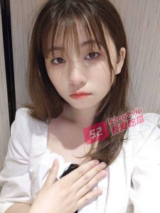 反差母狗学姐 —  在校期间我被学姐给开发了，果然外表越清纯内心越母狗 。