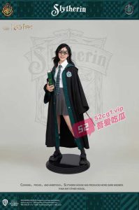 湘潭大学大三学生 「张婉柔」 与土豪炮友性爱视频流出！蜂腰翘臀完美的炮架子。