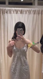 极品碎花连衣裙美少女 被男友压在床上爆操 全身粉嫩粉嫩的 “不要操我了  你鸡巴太大了”