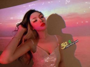 推特大神 逃酒艺术家 斥巨资包养微博女神  久田纪原 有些像罗志祥前女友周扬青