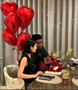 魅黑婊 在抖音晒和尼日利亚黑人哈尼的性福生活“24岁的愿望里有你” ins和黑人逼视频被曝光