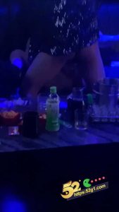 福州魅KTV万象店酒后操逼事件～肥臀骚妇上位疯狂骑乘 夜晚的狩猎时刻毫不避讳