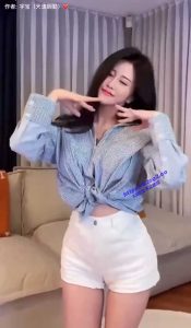 快手百万粉丝女网红宇宝～被榜一大哥一夜搞三次直呼起不来床 绝密视频曝光！