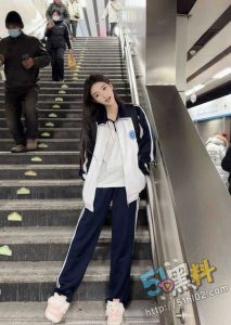 一线天嫩穴～山东艺术学院于炜婕兼职外围 招嫖照片都美哭了