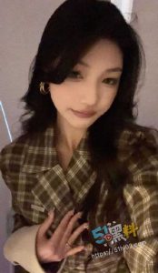 表妹对我作出这样的事！从懵懂到骚浪 需要仅仅是一杯酒