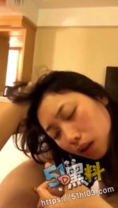 长沙警花刘欣私密泄漏 骚话勾引调情 丰满翘臀被猛怼内射！