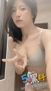 欲火焚身自慰求操 遭深度PUA沦为主人的性奴 天天幻想被主人狂干！