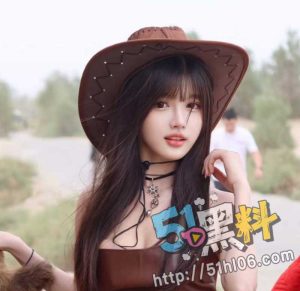 辛巴爆料三只羊！小杨哥设计把帮助自己的沫沫送进监狱！这到底是为什么？