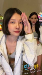 台湾人气网红zhen祯阿姨 性爱捆绑调教 竟趴在阳台享受欲望！