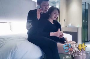 笑起来很甜美包臀裙妹妹 大白美乳闭眼享受 服务真的太到位了！