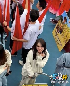 福建师范大学林芯卉 参加各种活动认识男人约炮 非常享受骑在男人身上！