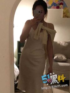 美女酥酥的娇喘声你爱吗？大奶美女和男友私密视频曝光！