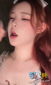 可以驾驭各种风格的姐姐 起伏的筋让人血脉喷张 伺候起人来真的太有意思了