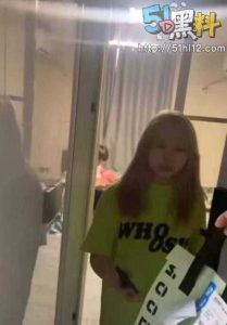 外卖小哥胁迫客户女朋友 酒店疯狂调教  没想到她技术这么厉害！