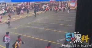 湖南常德鼎城区永安小学撞人后续 监控视频流出！这真的是畜生啊！